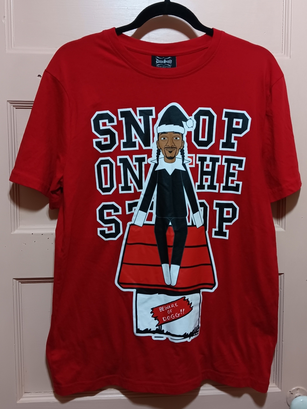 Snoop Dogg Red Graphic Mens T-Shirt - Snoop on the Snoop